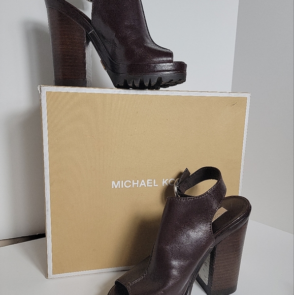 Michael Kors Patras Runway Ankle Bootie Boots NLA - Picture 1 of 13